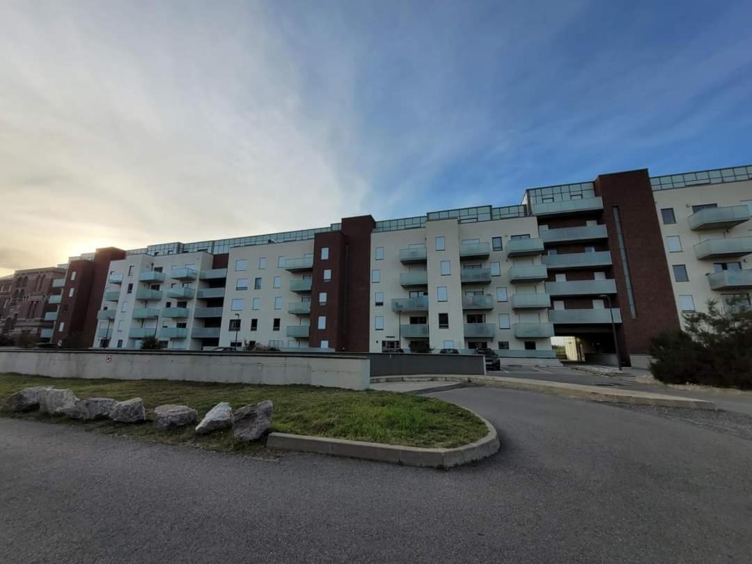 L'Alteia: Beachfront Apartment with Private Parking Berck Exterior photo